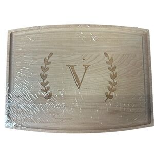 NIP monogrammed wooded cutting board, 12x9, initial “V”